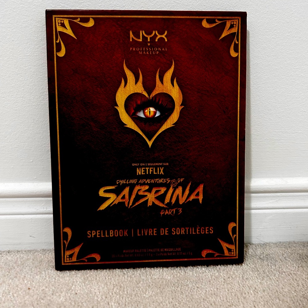 NYX Sabrina Spellbook Palette